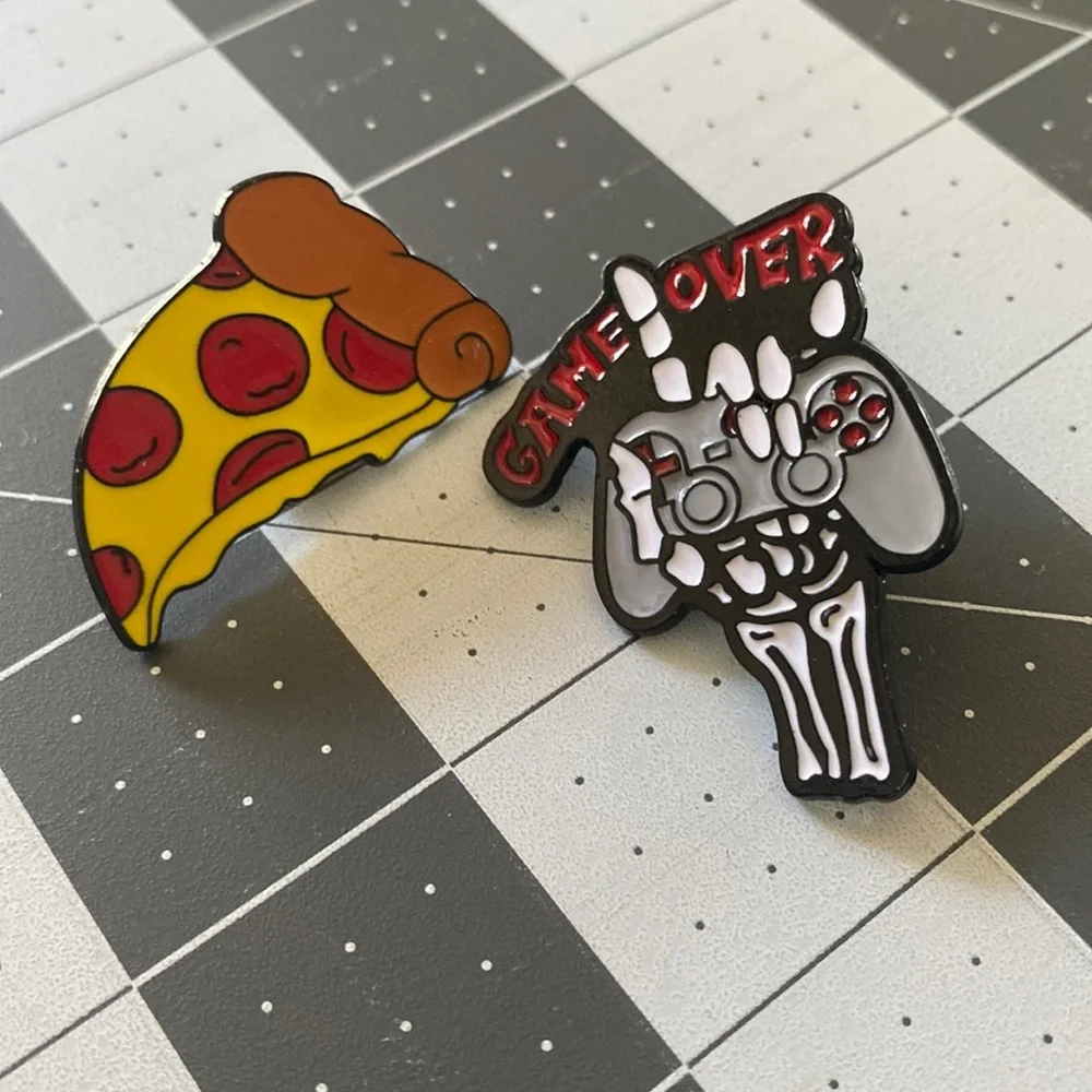Pin set - Picture 1 of 2